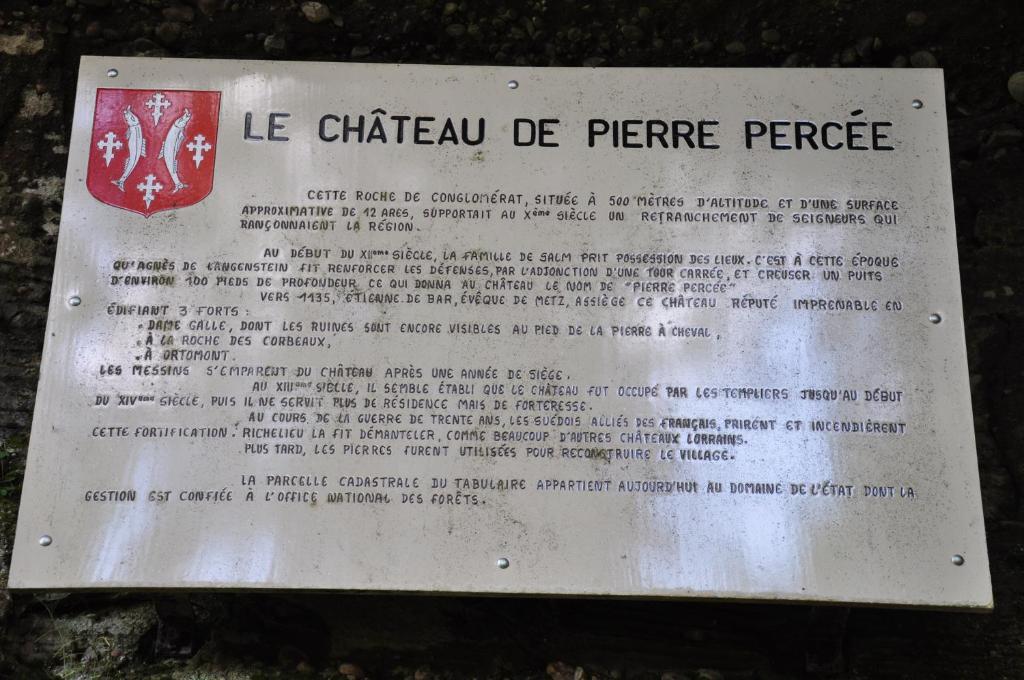 Hotel Restaurant Le Chalet Pierre-Percée Exteriör bild